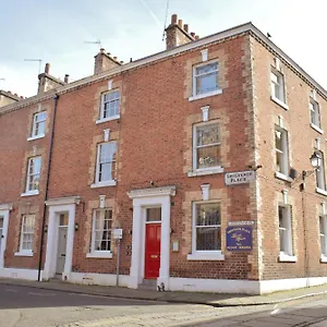 https://grosvenor-place-guest-house.hotelsin-chester.com